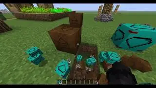 Introducing Crafting Table 4x4 + BIG FAT BUG | aStructure Mod