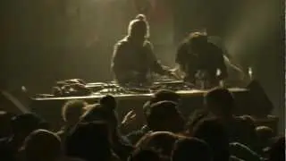 Glyph DJ Set &agrave; Wobblicious &agrave; La Cartonnerie with Dubsidia, Niveau Zero et Synapsys Krew