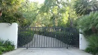 Guns N Roses Singer Axl Rose Home House Malibu California USA July 16, 2023