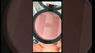 I've received a couple of questions on the #hermes blush in 10 Rose Hale, so here is a closure look.