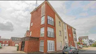 7 Edgar House, Alicia Crescent