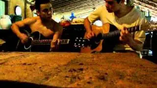 Thi e Enzo tocando vilo&atilde;o