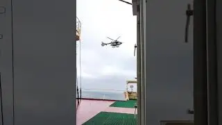 #helicopter #landing #ship #navy #ship #merchantnavy #youtubeshorts #trending #shortvideo #ocean