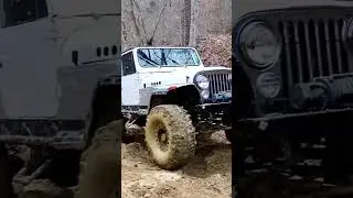 Never Lift! LS swapped Jeep CJ7 on Boggers KILLS the Hill. #jeep #ls #sorts