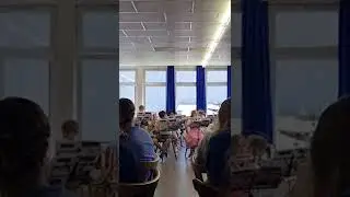 Malala in Bl&auml;ser klasse#musicclassroom #music #germany #shotrs