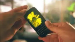 CrunchGear - Palm Pixi Commercial