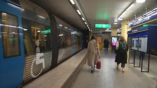 Sweden, Stockholm, subway night ride from Hötorget to Rådmansgatan, 4X escalator, 2X elevator