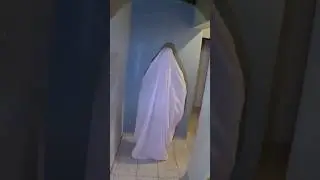 Nunca ande sozinho em uma casa assombrada