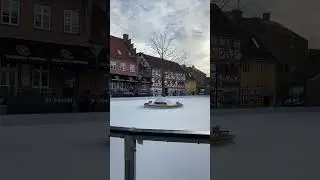 КАТОК В ГОРОДЕ ОЛЬБОРГ ДАНИЯ ICE RINK IN DENMARK WINTER #shorts #icerink #denmark #каток #дания