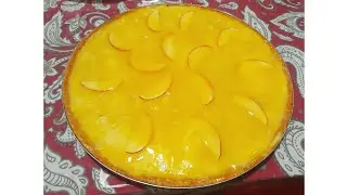 Torta de maçã com creme de laranjas.