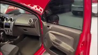 Ford Fiesta 1.0 flex Hatch Completo 2014 Vermelho 5 p Lindo