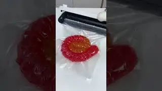 Yummy Gummy Wormy Bear 😂 #thatlittlepuff #catsofyoutube