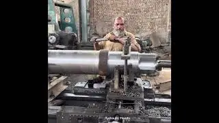 Incredible Manufacturing process of Industrial Gear Shaft with 100yrs old Technology!