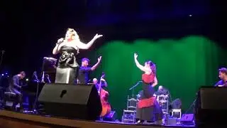 Laura Gallego - Amante de Abril y Mayo - Sin Fronteras (San Fernando)