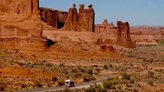 Arches National Park Sunset Tour - Moab, Utah
