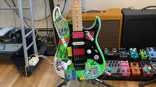 Steve Vai &ldquo;Green Meanie&rdquo; Replica Guitar