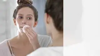 How to Wash Your Face With Mary Kay Naturally&trade; Purifying Cleanser