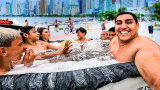 LEVEI TODOS OS MOLEQUES NA PISCINA MÓVEL