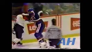 NHL Nov. 12, 1992 Kevin Dineen,PHI v Jeff Norton,NYI Philadelphia Flyers New York Islanders
