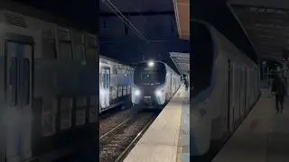 Le RER NG en service r&eacute;gulier sur la ligne D #rerd #rerng #sncf #z20500 #sncf #railway #train #rail