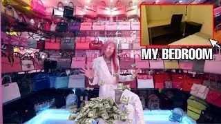 MY EXTREMELY MINIMALIST ROOM TOUR 2022 | Rejecting Materialistic Influencer Lifestyles