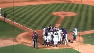Kernels walk-off win - Travis Harrison