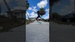 Still chasing the clean kickflip. #skateboarding#kickflip#skatelife#skateeverydamnday#skateprogress