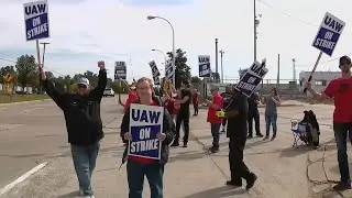UAW strike exposes tensions between Biden's goals of tackling climate change and supporting unions