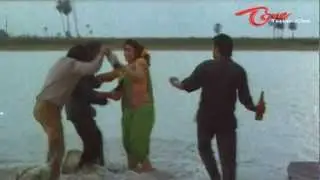Silk Smitha Comedy Scene With Costumes Krishna - NavvulaTV
