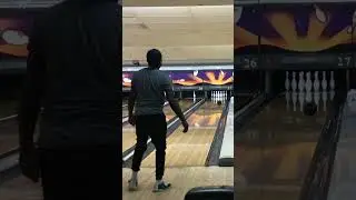 Sticky floor couldn&rsquo;t get my slide on #bowlingpin #pba #bowling #bowlingtime #strikes