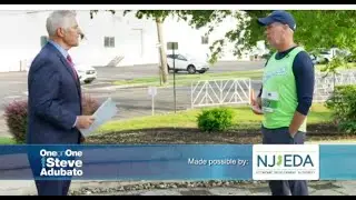 Стив Адубато беседует с донором почки о пропаганде донорства органов и тканей