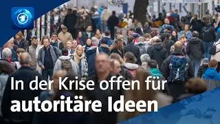 In Zeiten von Krisen und Zweifeln wankt die Demokratie &ndash; in den K&ouml;pfen vieler Deutscher