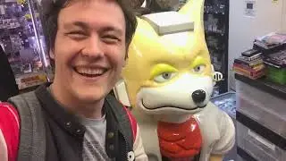 Nintendo Fan Visits Akihabara for the First Time! [VLOG]