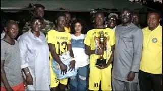 Tournoi dr football &agrave; Bayot-Est, L