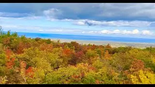 The best place to view fall colours in Ontario | Autumn Colours| Blue Mountains | Scenic Caves | 4K