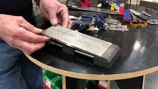 KNOW HOW | Dymaxion Diamond Sharpening Plate Fitted To Bench Holder #400G & #1000G - SHAP200