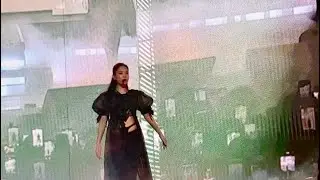 BLACKPINK JENNIE - Love Hangover : The Ruby Experience in Paris