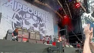 Girls in Black - Airbourne live in Frankfurt 2022