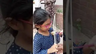 Muntaha learning to play Man Dole Mera Tan Dole with EKTARA BEHALA #MuntahaVlog