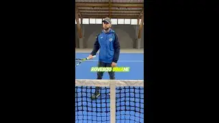 Tema del giorno: ROVESCIO A DUE MANI 🙌🏼