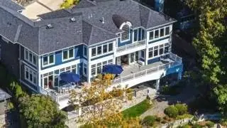 8233 W MERCER WAY, MERCER ISLAND, WA 98040 Home For Sale