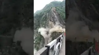 Massive landslide in Himachal Pradesh&rsquo;s Chamba; horrifying moment caught on camera