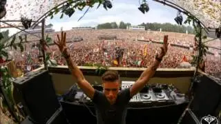 Dark Horse At The Moon (Nicky Romero Mashup)