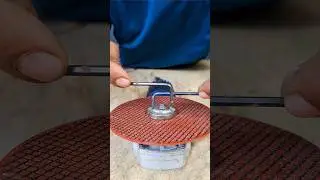 Genius Hack: Open a Grinder Disc Easily! #opening #grinder #lifehacks #tricks