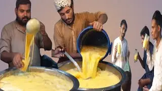 BANANA JUICE MAKING | STREET  FOOD CRUSHED ICE BANANA MILK SHAKE SUMMER DRINK | MANGO  MILK SHARBT