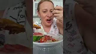 Vocês ja comeram melancia col macarrão?