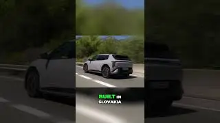 Элегантный электрический хэтчбек Kia EV4 2026 года на дорогах Словакии!