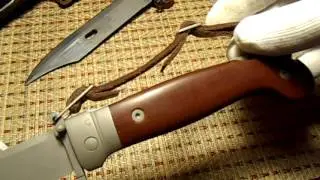 Folding bayonet knife.
