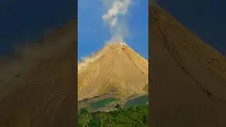 Gunung Emas!! #santamaria Volcano