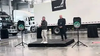 The ribbon cutting event for the new transwestern truck centre aka Mack @Transwestern_Truck_Centres 